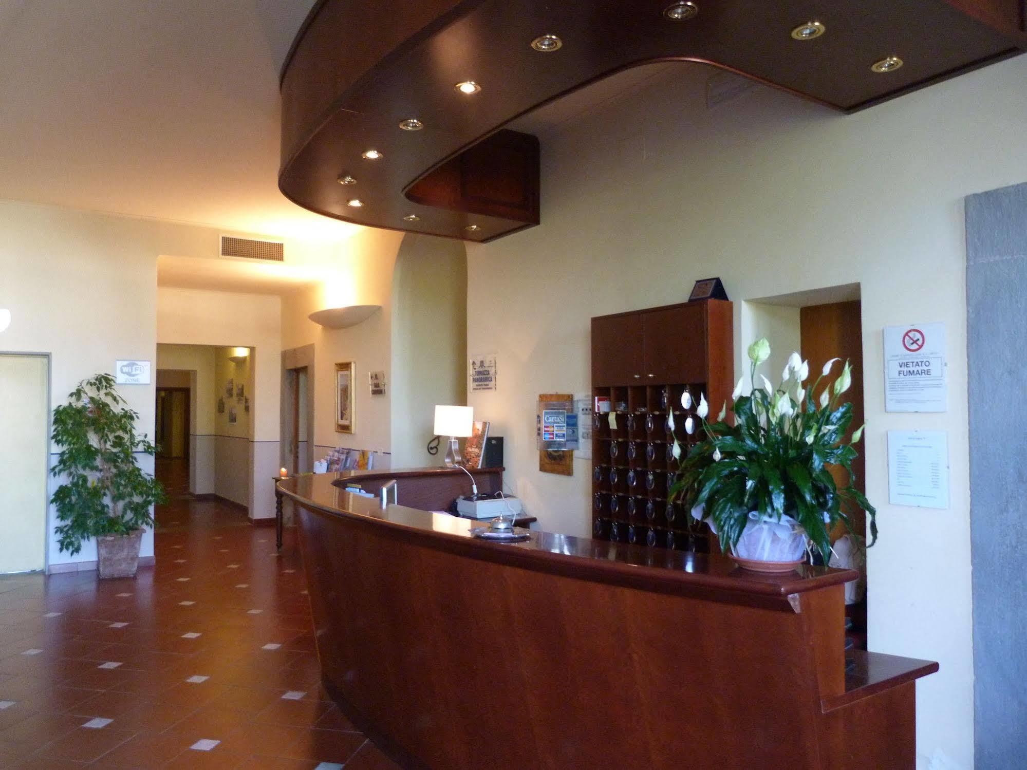 Hotel La Vedetta Livorno Exterior foto
